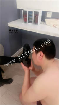 235913gy3jynr32x6jdhhl.jpg