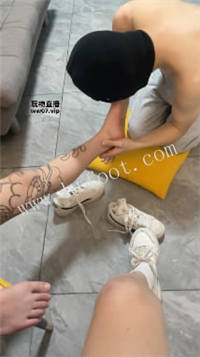 011527f3xf80zrazu733xw.jpg