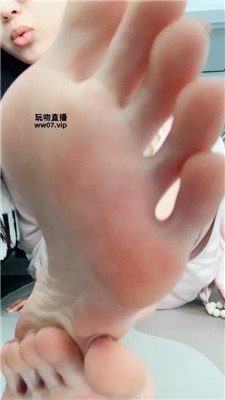 wqd24cny2qc.jpg