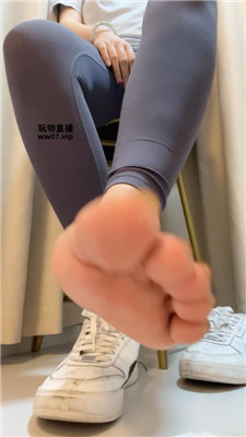 54tvwfgqysj.jpg