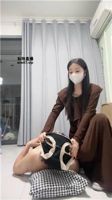 kr4b51osbgx.jpg
