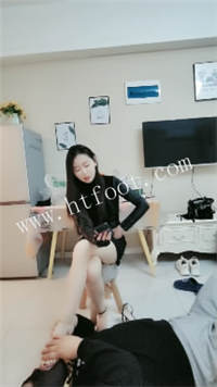 035929h74z676usajs7iss.jpg