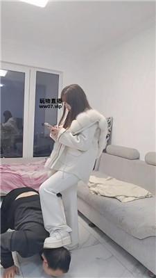 eex53sxtfk0.jpg