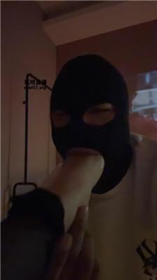 jl2zi2bq3yb.jpg
