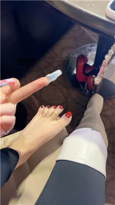 ia44nike1fj.jpg