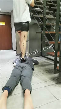 084302mog59ujujg96zgvb.jpg