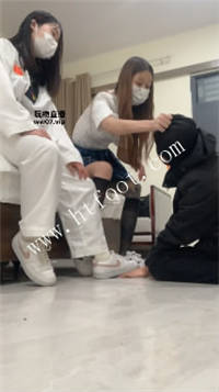 023138b72yqzk9y767wu29.jpg
