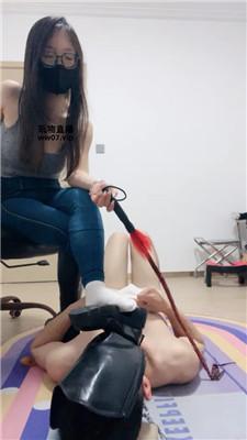 zhilkq4xyec.jpg