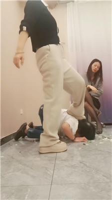 xonsm4qoa4j.jpg
