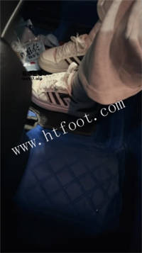 020918kylobko5dpyppodf.jpg