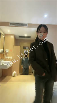 022409hzh75nsnn9rhv057.jpg