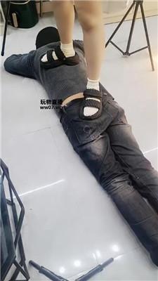 uul32hom1pb.jpg