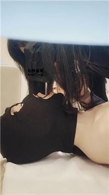 kt4urfb2iic.jpg