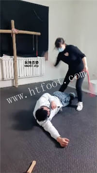 023055j593eud3uuuve6d6.jpg