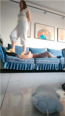 xksqex5qiap.jpg