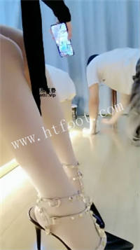 015301dwv8wnwtqqarwyhe.jpg