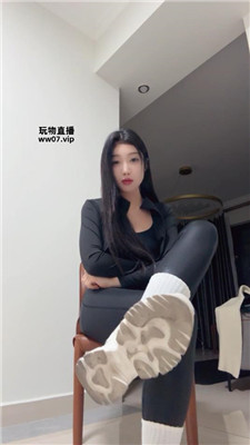 55isga1j3qh.jpg