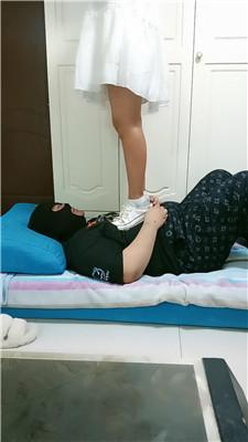 2nliyb3rxmv.jpg