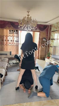 024238aekwt1541727ipdi.jpg