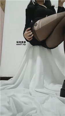 d3mmmbhjl5c.jpg