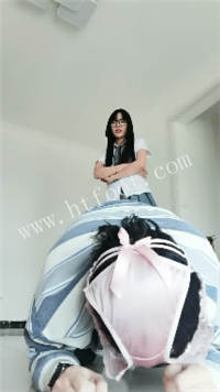 024456evtgvphp4qs49sps.jpg