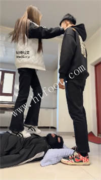 025321bu3ghs8u8r3g3u3f.jpg