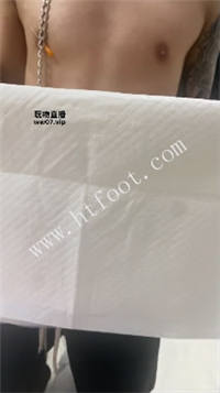 015324ddlz887yw9x88579.jpg