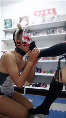 n2x4v3zygop.jpg