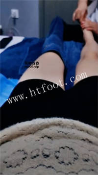014054v9cttftjwjjxn13s.jpg