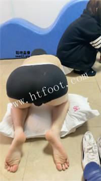 015718ww7h5811azq5cg0g.jpg