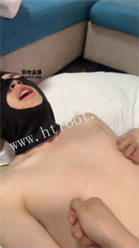 015753ixitik0ia50q0i3i.jpg