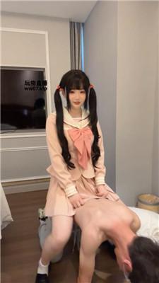 cm2us3qzwuv.jpg