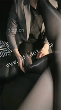 062038yvycr15p43zvk4y7.jpg