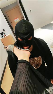 xjjqgriroub.jpg