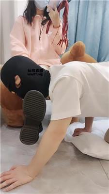 oshcu12pw1x.jpg