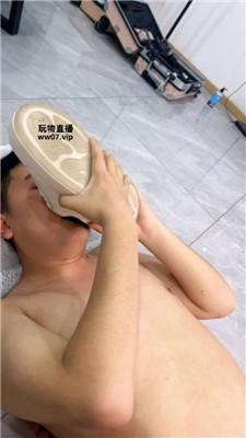 jzu0yorkvko.jpg