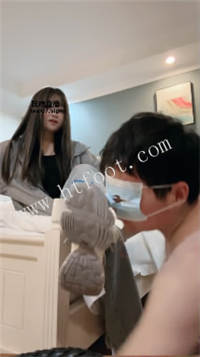 061110go4616kl9879hccu.jpg