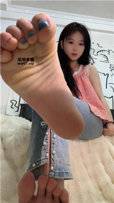 c3mbcbullr1.jpg