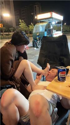 l0wjs12u25t.jpg