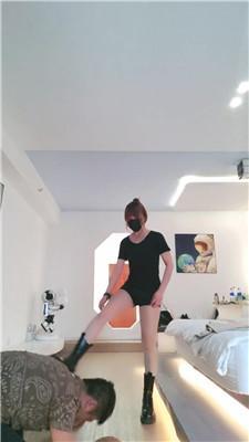 zjw5cr0xas3.jpg