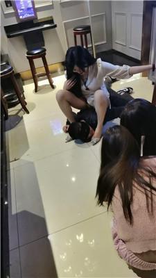a52jr5fnsh4.jpg
