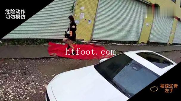 073137eqqjfh9uvp6hpqpa.jpg