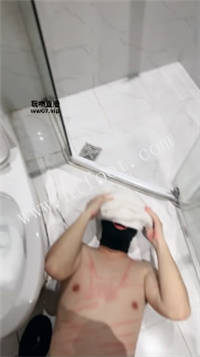 065138nesbgbiyyfxstoo7.jpg