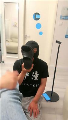 yr0cm2n2k0s.jpg