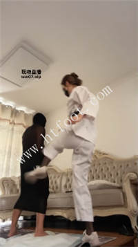 023032tqzzdw8antqbcbq3.jpg