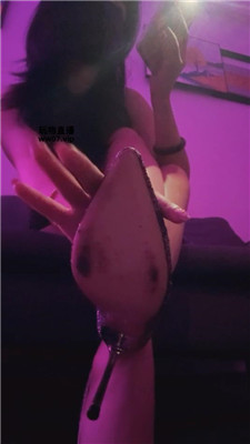 4ghheyf2uv2.jpg