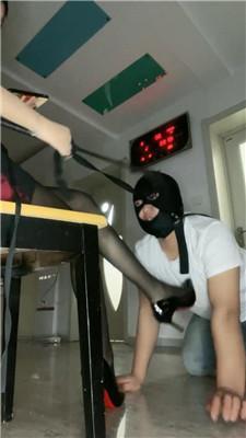 k5idztomrfw.jpg