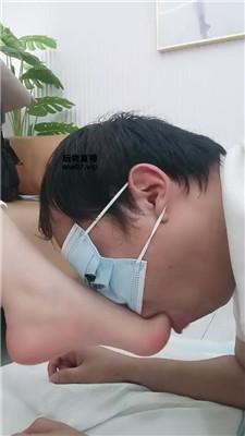 wzqrn2gqup3.jpg