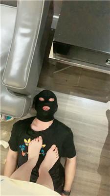 ewyw5ryaz53.jpg