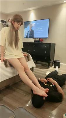 ubnudx21qph.jpg